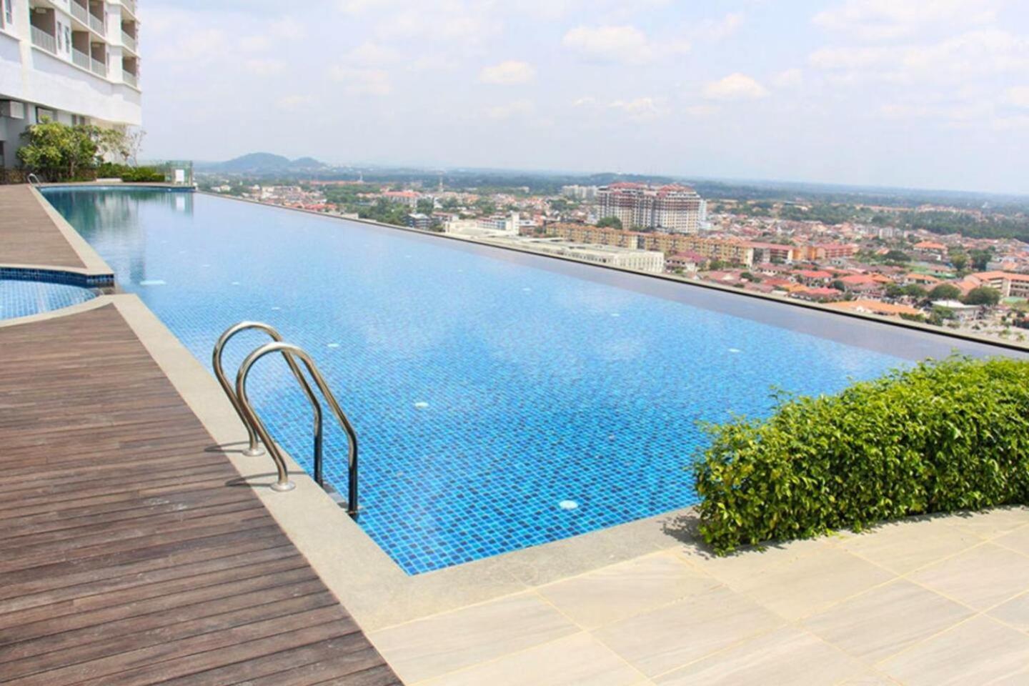 Silverscape Seaview Residence Melaka Exterior foto